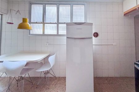 Apartamento para alugar com 165m², 4 quartos e 2 vagas Apartamento para alugar com 165m², 4 quartos e 2 vagasCozinha