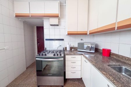 Apartamento para alugar com 165m², 4 quartos e 2 vagas Apartamento para alugar com 165m², 4 quartos e 2 vagasCozinha