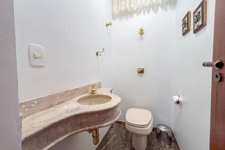 Apartamento para alugar com 165m², 4 quartos e 2 vagas Apartamento para alugar com 165m², 4 quartos e 2 vagasLavabo