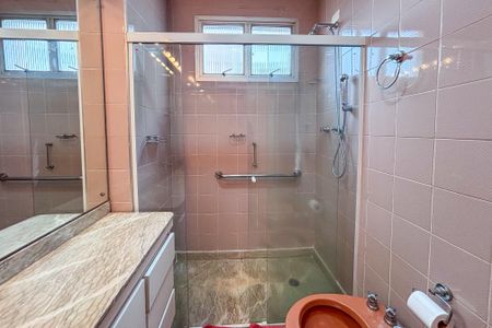 Apartamento para alugar com 165m², 4 quartos e 2 vagas Apartamento para alugar com 165m², 4 quartos e 2 vagasBanheiro Social