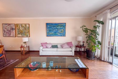 Apartamento para alugar com 165m², 4 quartos e 2 vagas Apartamento para alugar com 165m², 4 quartos e 2 vagasSala