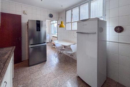 Apartamento para alugar com 165m², 4 quartos e 2 vagas Apartamento para alugar com 165m², 4 quartos e 2 vagasCozinha
