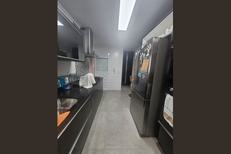 Apartamento à venda com 200m², 3 quartos e 3 vagasCozinha 