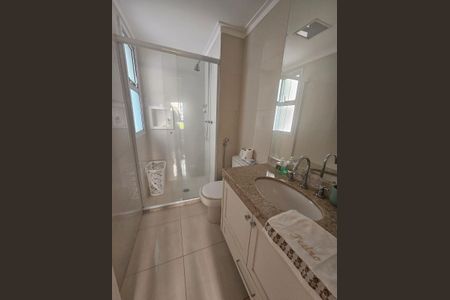 Apartamento à venda com 200m², 3 quartos e 3 vagasBanheiro da Suíte 2