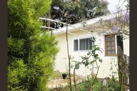 Casa à venda com 300m², 4 quartos e 2 vagas Casa à venda com 300m², 4 quartos e 2 vagasFoto 03