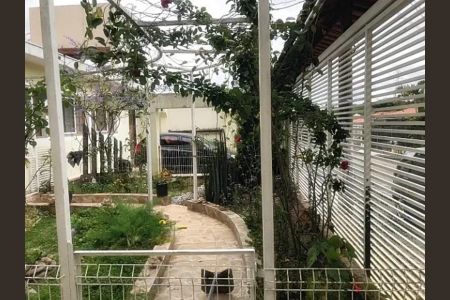 Casa à venda com 300m², 4 quartos e 2 vagas Casa à venda com 300m², 4 quartos e 2 vagasFoto 05