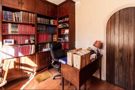 Foto 10 de casa à venda com 6 quartos, 428m² em Pinheiros, São Paulo