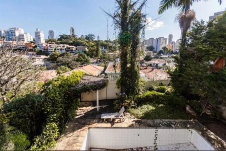 Casa à venda com 428m², 6 quartos e 8 vagas Casa à venda com 428m², 6 quartos e 8 vagasFoto 03