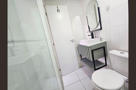 Studio para alugar com 28m², 1 quarto e sem vaga Studio para alugar com 28m², 1 quarto e sem vagaBanheiro