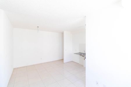 Sala de apartamento para alugar com 2 quartos, 42m² em Campo Grande, Rio de Janeiro