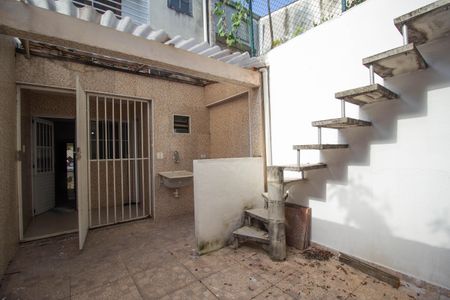 Casa à venda com 200m², 3 quartos e 1 vagaQuintal