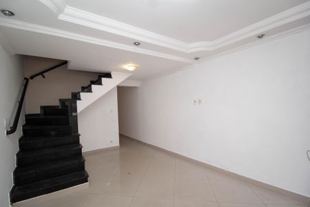 Sala de casa à venda com 3 quartos, 200m² em Jardim Santo Elias, São Paulo