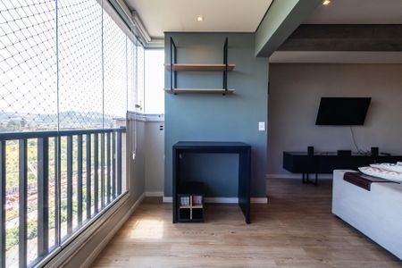 Sala de apartamento para alugar com 3 quartos, 110m² em Alphaville Empresarial, Barueri