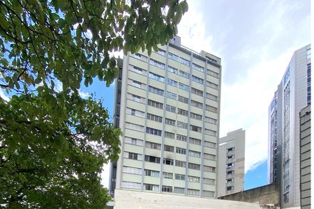 Apartamento à venda com 39m², 1 quarto e 1 vaga Apartamento à venda com 39m², 1 quarto e 1 vagaFachada