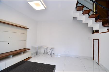 Apartamento para alugar com 55m², 1 quarto e 1 vaga Apartamento para alugar com 55m², 1 quarto e 1 vagaSala