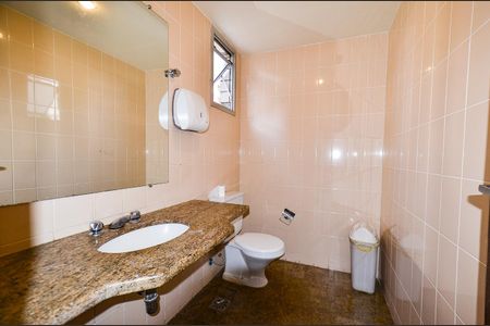 Apartamento para alugar com 55m², 1 quarto e 1 vaga Apartamento para alugar com 55m², 1 quarto e 1 vagaBanheiro da Sauna