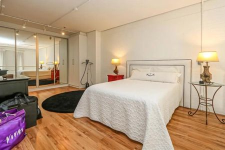 Quarto de apartamento para alugar com 1 quarto, 85m² em Moinhos de Vento, Porto Alegre