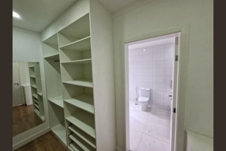 Casa à venda com 362m², 4 quartos e 5 vagas Casa à venda com 362m², 4 quartos e 5 vagasFoto 77