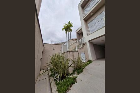 Casa à venda com 362m², 4 quartos e 5 vagas Casa à venda com 362m², 4 quartos e 5 vagasFoto 06