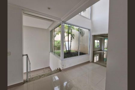 Casa à venda com 362m², 4 quartos e 5 vagas Casa à venda com 362m², 4 quartos e 5 vagasFoto 11