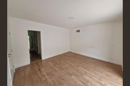 Casa à venda com 362m², 4 quartos e 5 vagas Casa à venda com 362m², 4 quartos e 5 vagasFoto 73