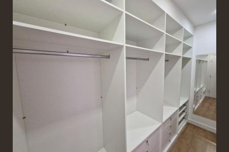 Casa à venda com 362m², 4 quartos e 5 vagas Casa à venda com 362m², 4 quartos e 5 vagasFoto 80