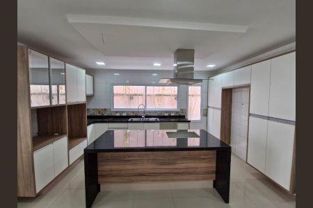 Casa à venda com 362m², 4 quartos e 5 vagas Casa à venda com 362m², 4 quartos e 5 vagasFoto 33