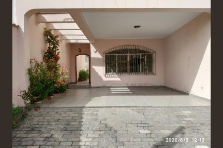 Casa à venda com 270m², 3 quartos e 3 vagas Casa à venda com 270m², 3 quartos e 3 vagasFoto 02