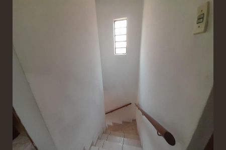 Foto 04 de casa à venda com 2 quartos, 156m² em Veloso, Osasco