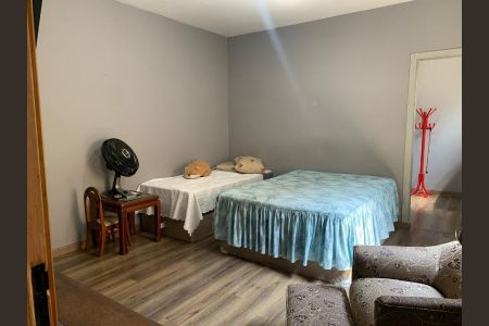 Casa à venda com 267m², 5 quartos e 2 vagas Casa à venda com 267m², 5 quartos e 2 vagasFoto 48