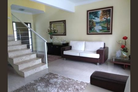 Casa à venda com 270m², 3 quartos e 4 vagas Casa à venda com 270m², 3 quartos e 4 vagasFoto 02