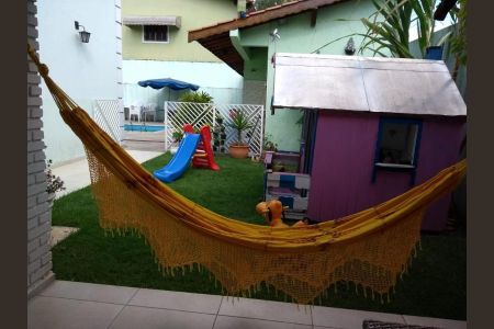 Casa à venda com 270m², 3 quartos e 4 vagas Casa à venda com 270m², 3 quartos e 4 vagasFoto 24