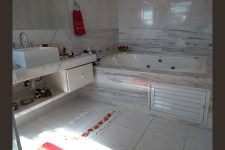 Casa à venda com 270m², 3 quartos e 4 vagas Casa à venda com 270m², 3 quartos e 4 vagasFoto 14