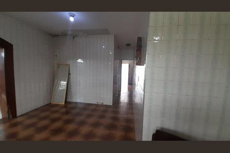 Casa à venda com 217m², 3 quartos e 4 vagas Casa à venda com 217m², 3 quartos e 4 vagasFoto 18