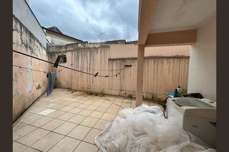 Casa para alugar com 210m², 3 quartos e 4 vagasQuintal e área de serviço  