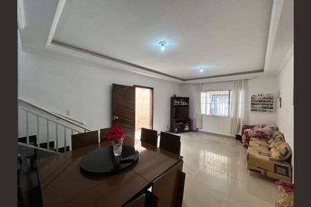 Sala  de casa para alugar com 3 quartos, 210m² em Jardim Juá, São Paulo