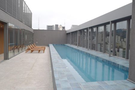 Apartamento à venda com 21m², 1 quarto e sem vagaPiscina