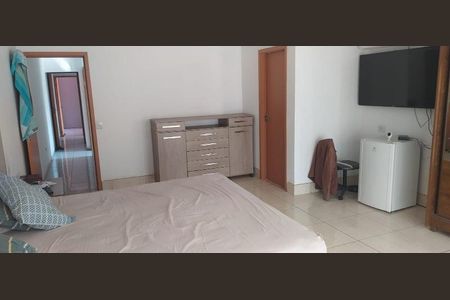 Foto 16 de casa à venda com 4 quartos, 270m² em Jardim Roberto, Osasco