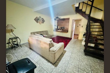 Foto 01 de casa à venda com 2 quartos, 146m² em Presidente Altino, Osasco