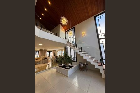 Casa à venda com 400m², 4 quartos e 6 vagasFoto 01