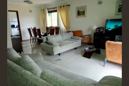 Foto 03 de casa à venda com 3 quartos, 360m² em City Bussocaba, Osasco