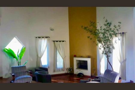 Foto 02 de casa à venda com 3 quartos, 360m² em City Bussocaba, Osasco