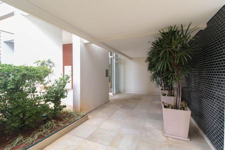 Studio para alugar com 45m², 1 quarto e 1 vaga Studio para alugar com 45m², 1 quarto e 1 vagaHall de entrada