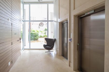 Studio para alugar com 45m², 1 quarto e 1 vaga Studio para alugar com 45m², 1 quarto e 1 vagaHall de entrada