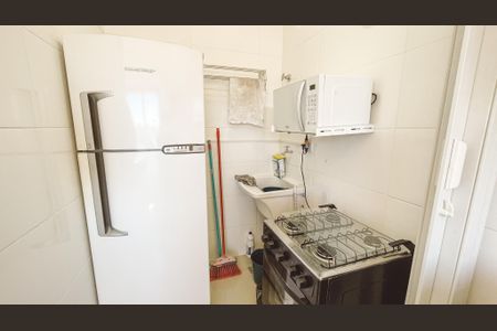 Apartamento à venda com 38m², 1 quarto e sem vaga Apartamento à venda com 38m², 1 quarto e sem vagaCozinha e Área de Serviço