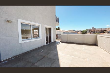 Apartamento à venda com 38m², 1 quarto e sem vaga Apartamento à venda com 38m², 1 quarto e sem vagaTerraço