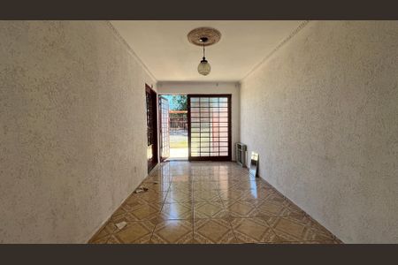 Casa para alugar com 200m², 3 quartos e 2 vagas Casa para alugar com 200m², 3 quartos e 2 vagasGaragem