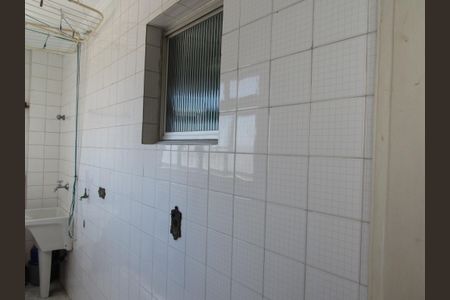 Apartamento à venda com 70m², 3 quartos e 1 vagaÁrea de Serviço