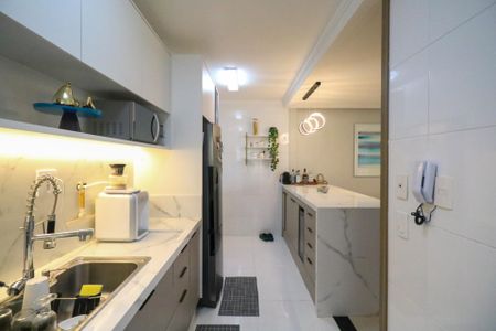 Apartamento à venda com 107m², 3 quartos e 2 vagas Apartamento à venda com 107m², 3 quartos e 2 vagasCozinha
