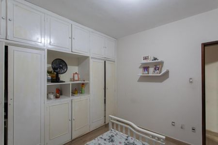 Casa à venda com 440m², 5 quartos e 2 vagasQuarto 1